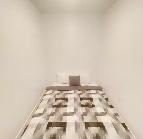 ユースホステル City Center Suites