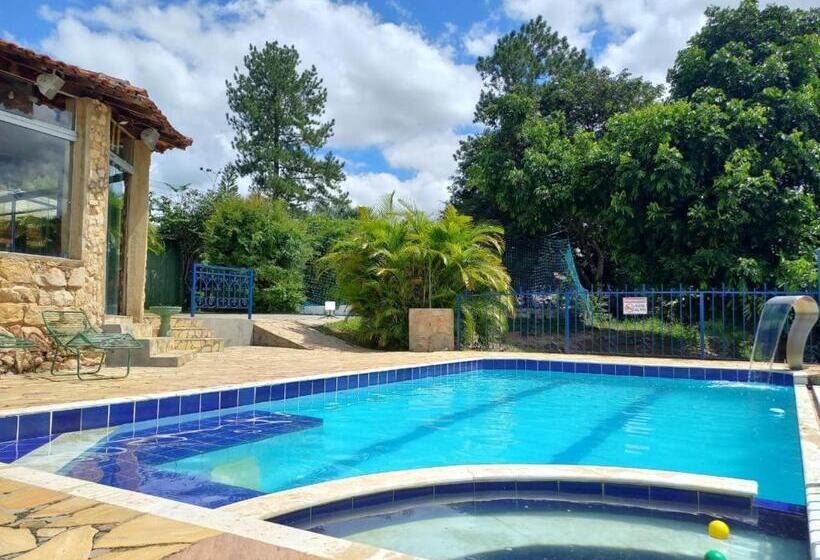 ユースホステル Pousada Espaço Cosmos