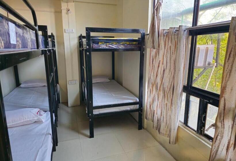 هاستل Kshipra Guest House