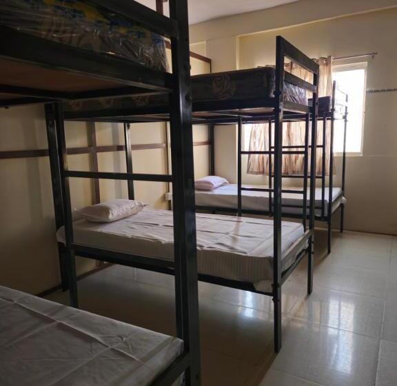 هاستل Kshipra Guest House