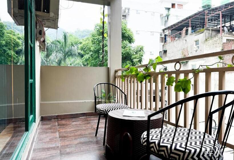 هاستل The Wraveler Tapovan Rooms And Dorms