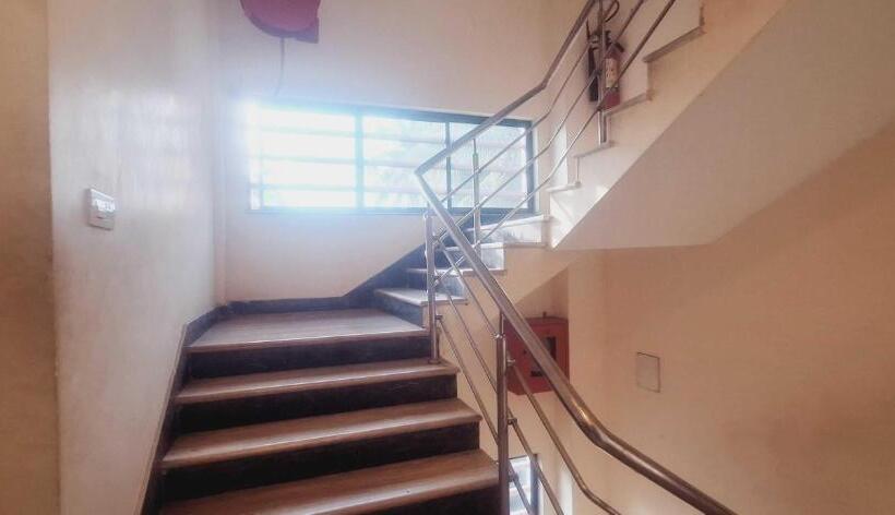 فندق Collection O Fancy Guest House