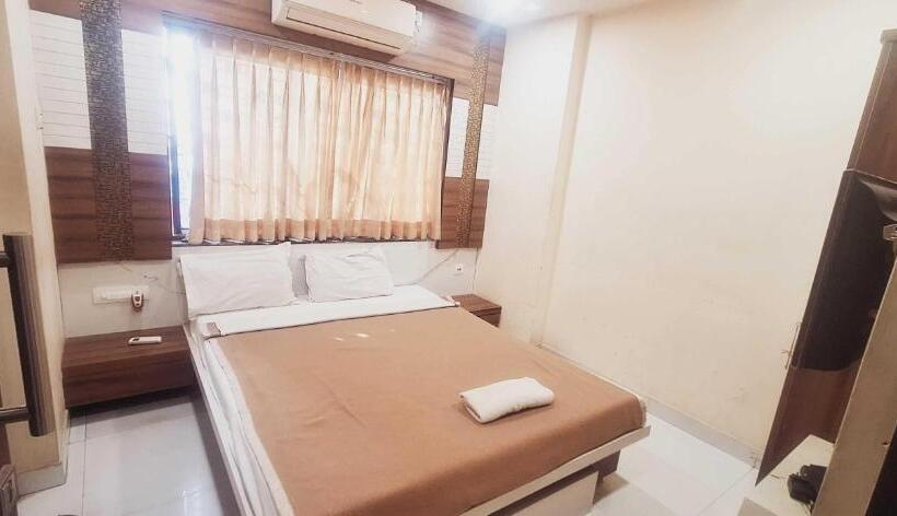 فندق Collection O Fancy Guest House