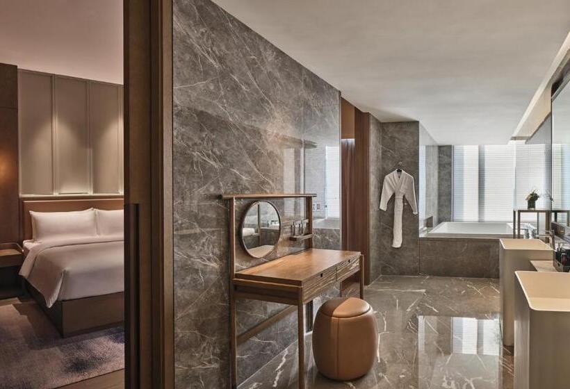 Отель Crowne Plaza Chengdu Wuhou, An Ihg