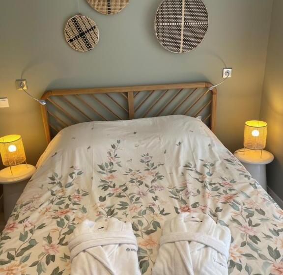 هتل Domaine Des Diamants Blancs De Bondues