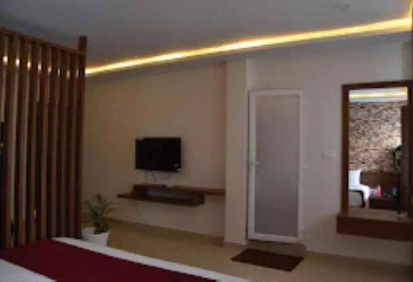 ホテル Garlica Grand Anantapur