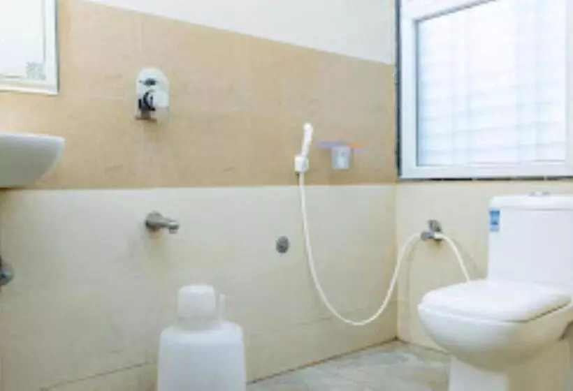 ホテル Garlica Grand Anantapur