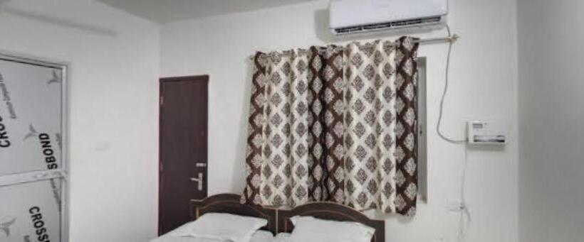 هتل Maurya Vihar Bodhgaya