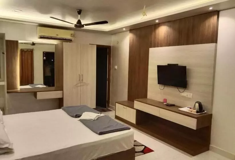 ホテル Nagri Airport Inn