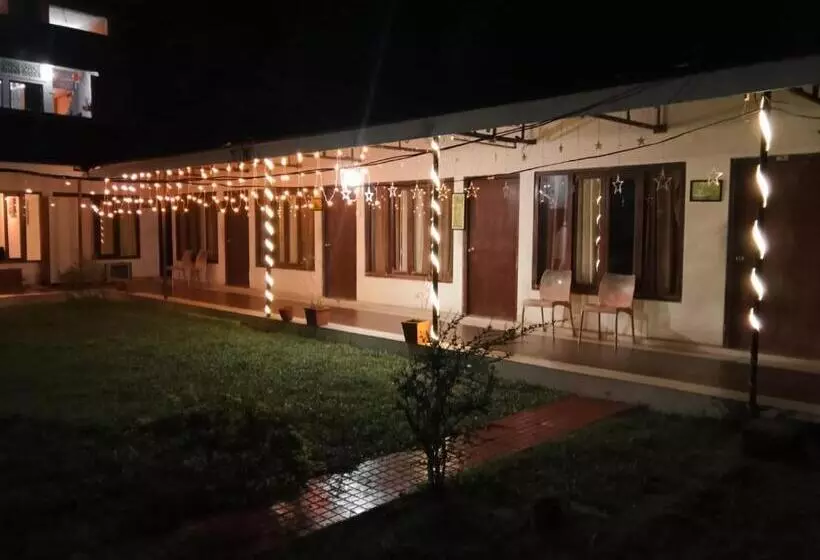 ホテル Nagri Airport Inn