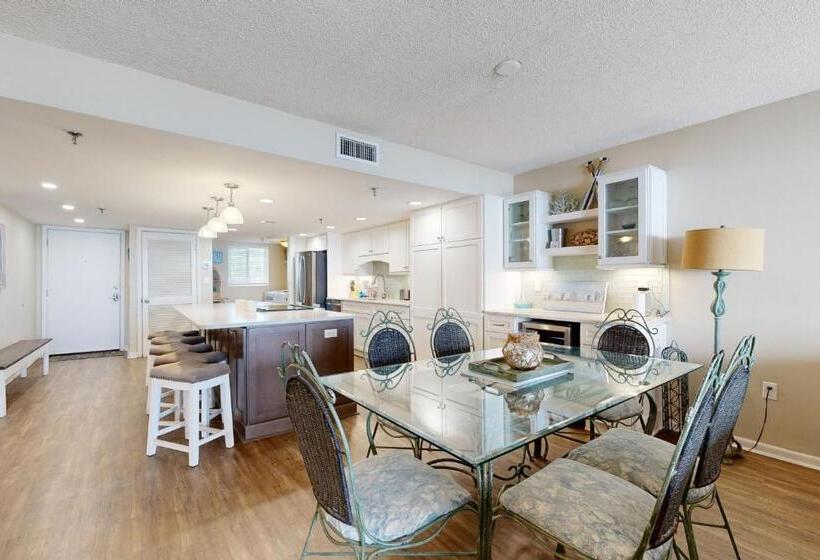 فندق Surf Dweller 211