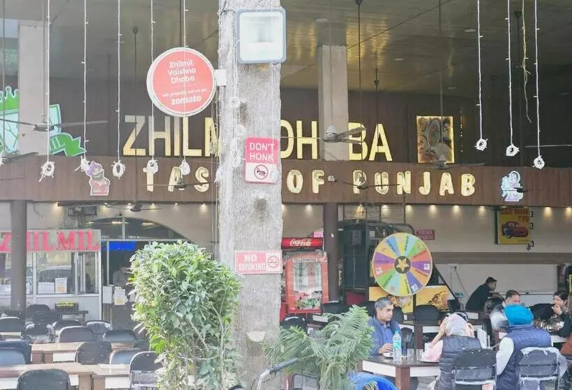 ホテル Zhilmil