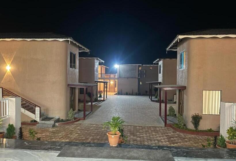 Jalsa Hotel And Resort