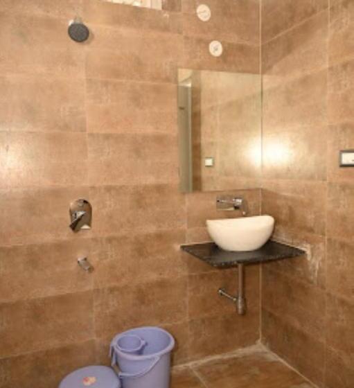 New Standard Hotel , Gorakhpur