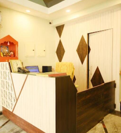 New Standard Hotel , Gorakhpur
