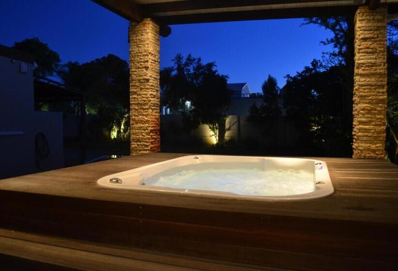 פנסיון 86 On Crassula Guesthouse