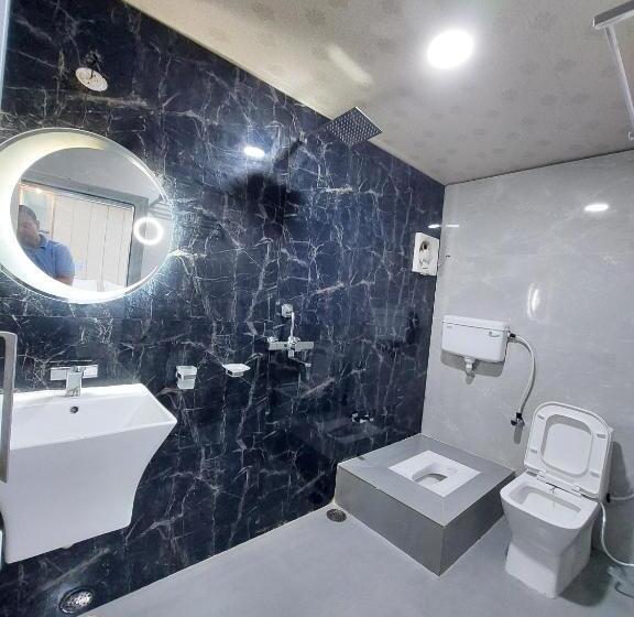 Majatalo New Darshika