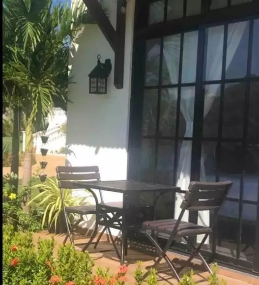 پانسیون Stylish Room By The Beach