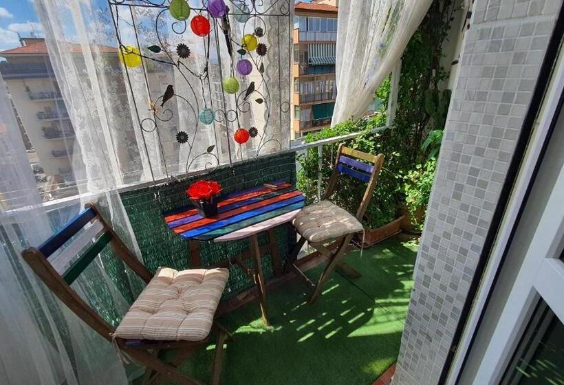 پانسیون Suite In House.