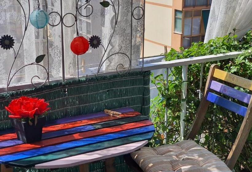 پانسیون Suite In House.