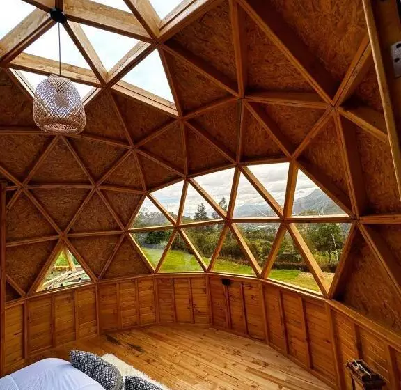 Lomakeskus Glamping Shalom