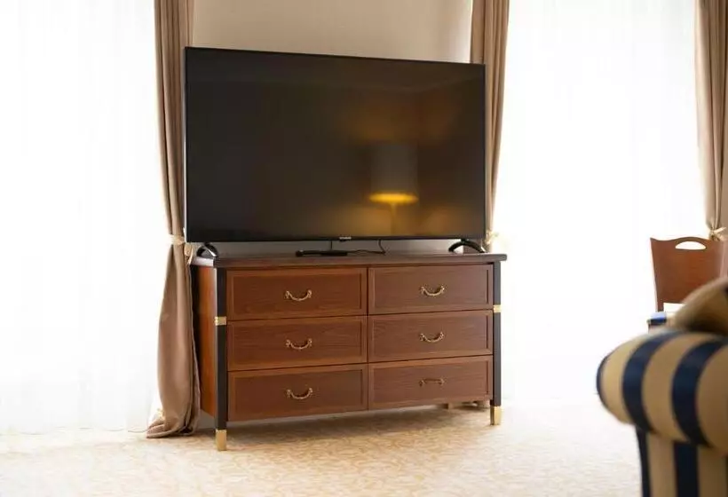 Scuol Palace   Culture, Nature & Health