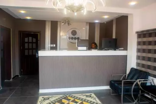 Triple Tee Luxury Hotel & Service Apartments Surulere