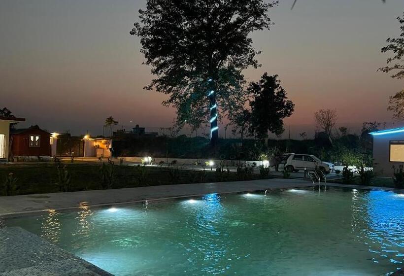Wild Planet Corbett Hotel And Resort