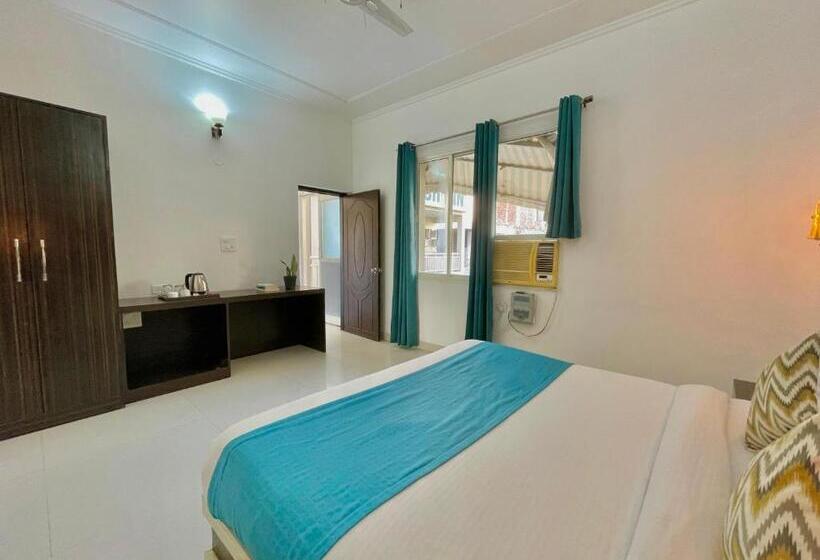 هاستل The Wraveler Tapovan Rooms And Dorms