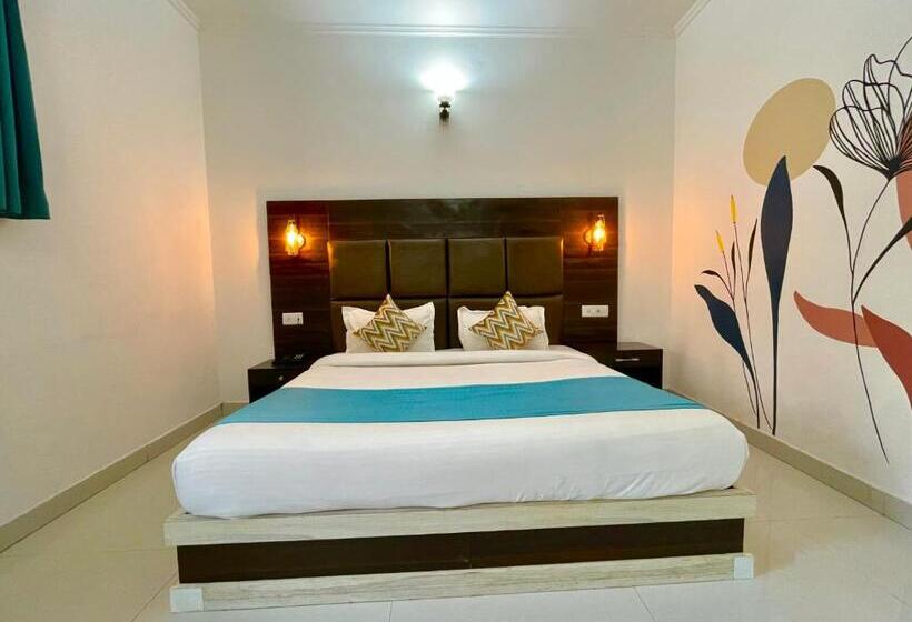 هاستل The Wraveler Tapovan Rooms And Dorms