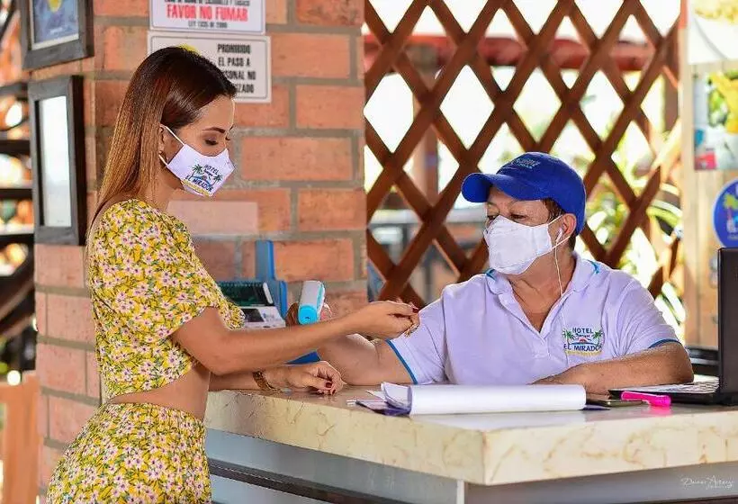 Retkeilymaja Boutique El Mirador