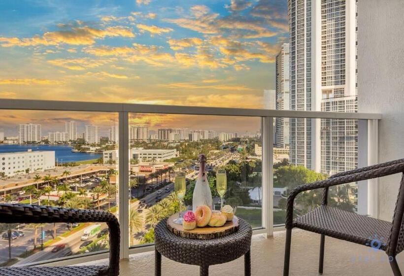 旅馆 Sunny Isles Bayfront: Deluxe Studio Retreat