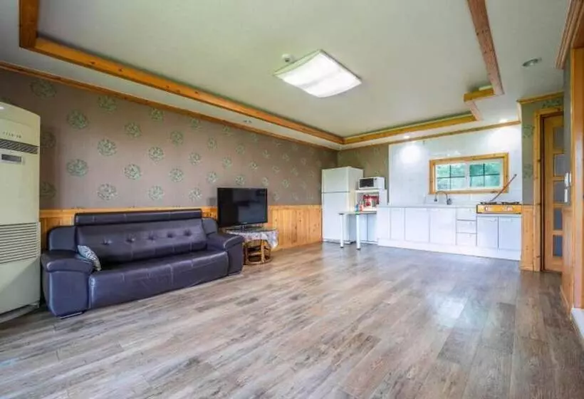 Anseong Lake Pension