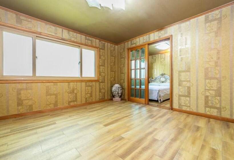 Anseong Lake Pension