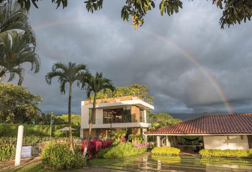 تختخواب و صبحانه Chalet La Alemania