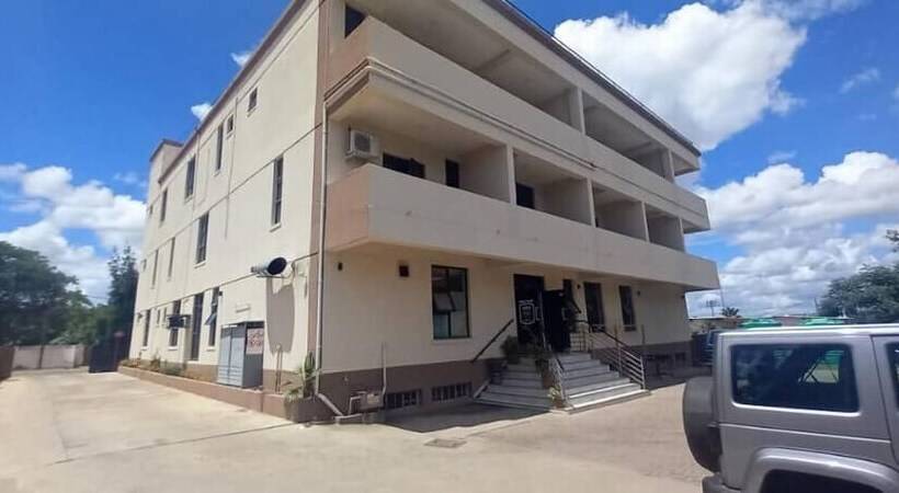 تختخواب و صبحانه Staybridge Golfview Suites