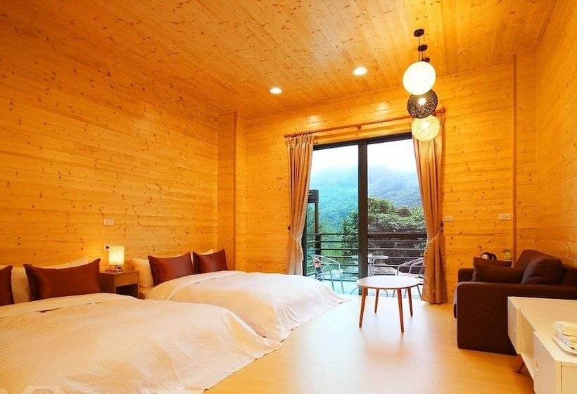 تختخواب و صبحانه Sunlight Forest