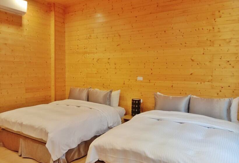 تختخواب و صبحانه Sunlight Forest