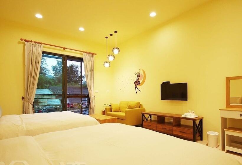 تختخواب و صبحانه Sunlight Forest