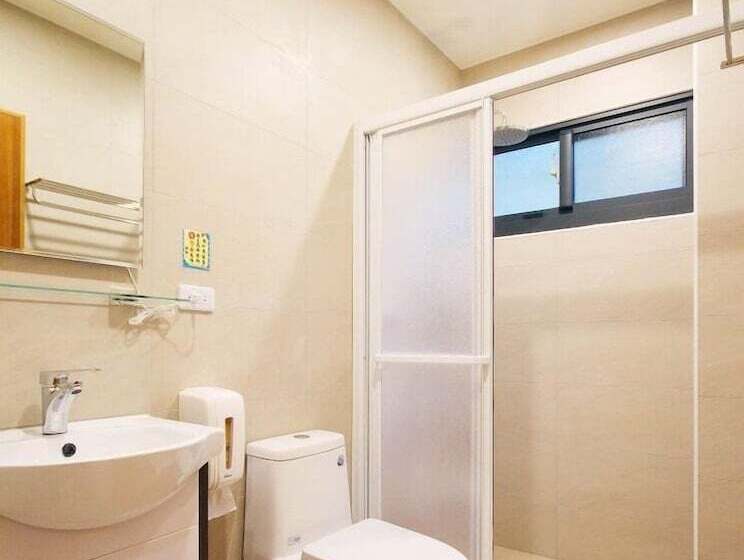 تختخواب و صبحانه Sunlight Forest