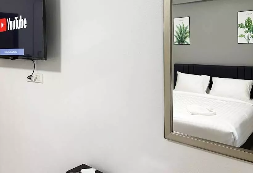 Golden Nest Hotel   Suvarnabhumi