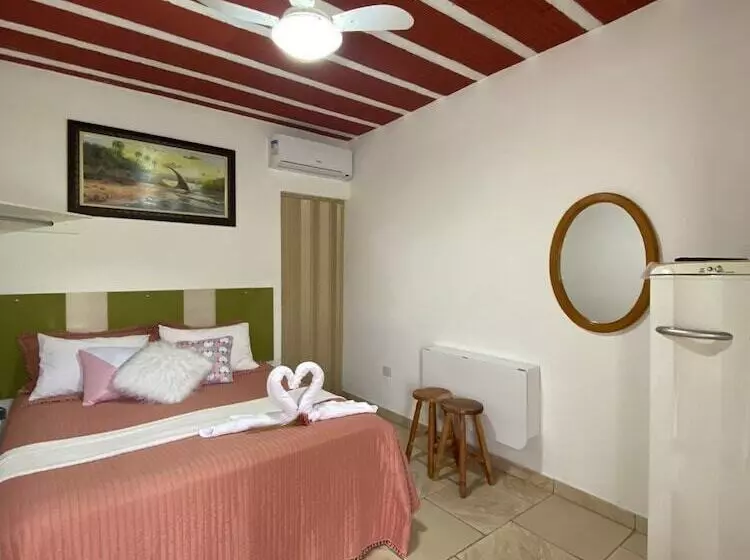 簡易ホテル Chalés Sapucaí Pousada