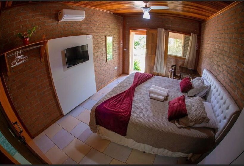 簡易ホテル Chalés Sapucaí Pousada