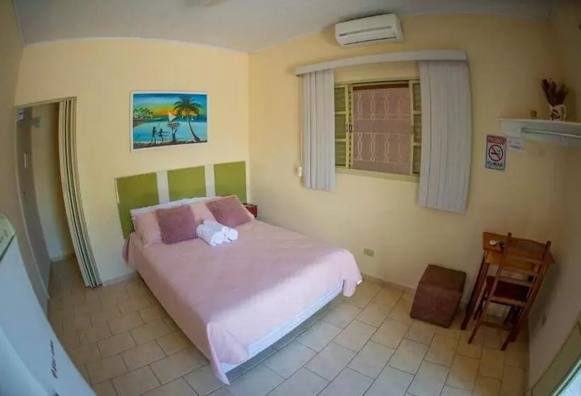 簡易ホテル Chalés Sapucaí Pousada