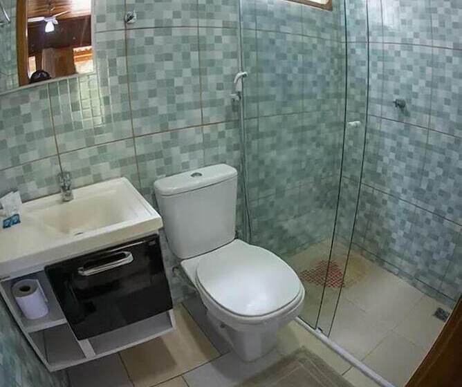 簡易ホテル Chalés Sapucaí Pousada