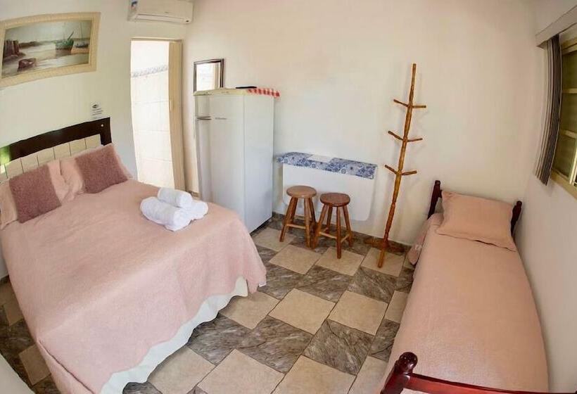 簡易ホテル Chalés Sapucaí Pousada