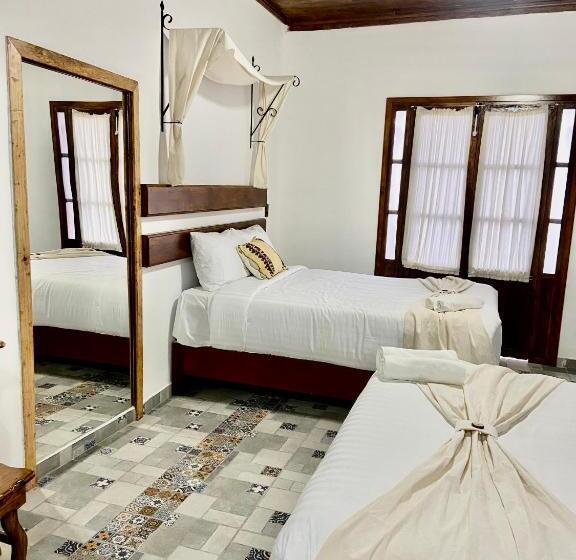 هتل Boutique Los ángeles