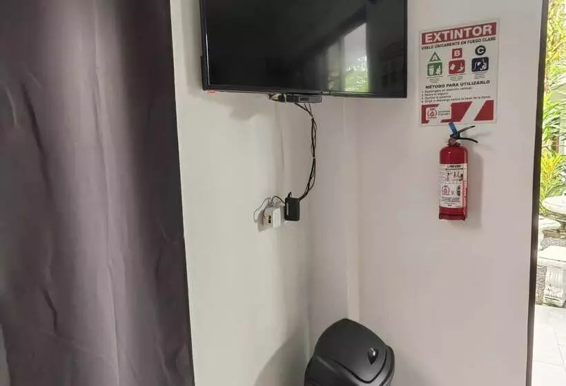 هتل Casablanca Tortuguero