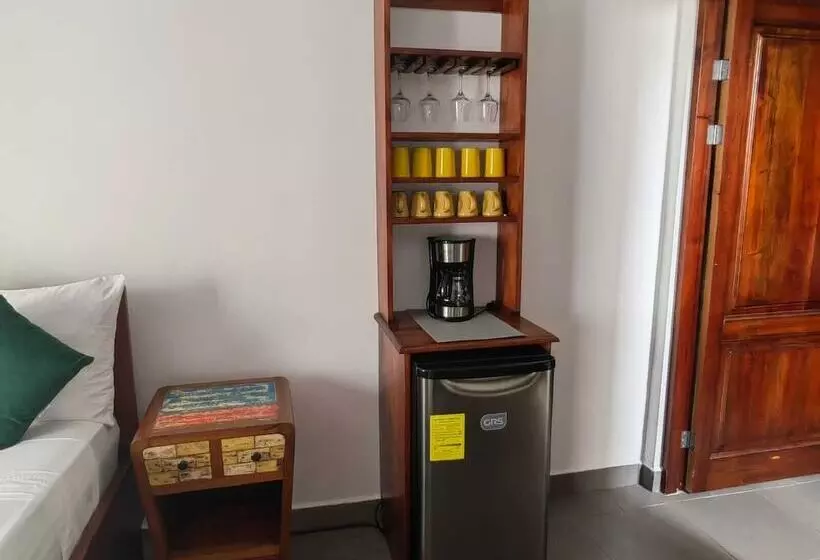 هتل Casablanca Tortuguero