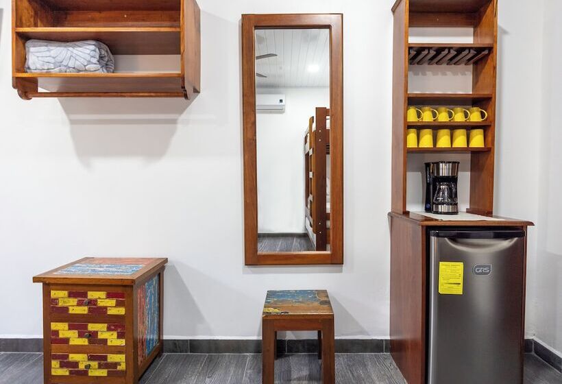 هتل Casablanca Tortuguero